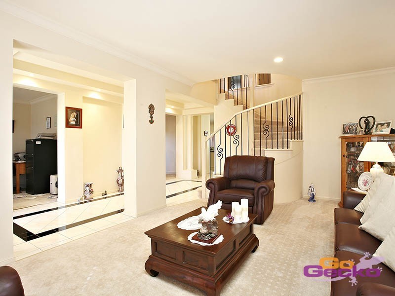 3 Juniper Place, Carindale QLD 4152