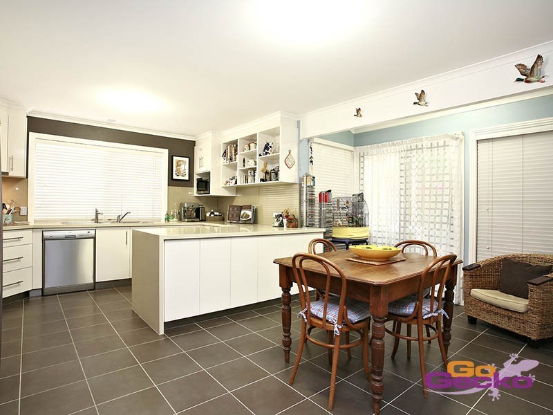 395 Winstanley Street, Carindale QLD 4152