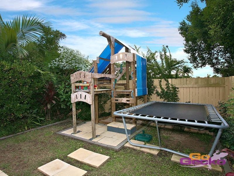 395 Winstanley Street, Carindale QLD 4152