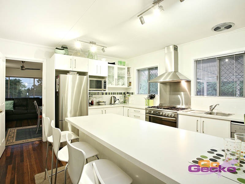 149 Wecker Road, Mansfield QLD 4122