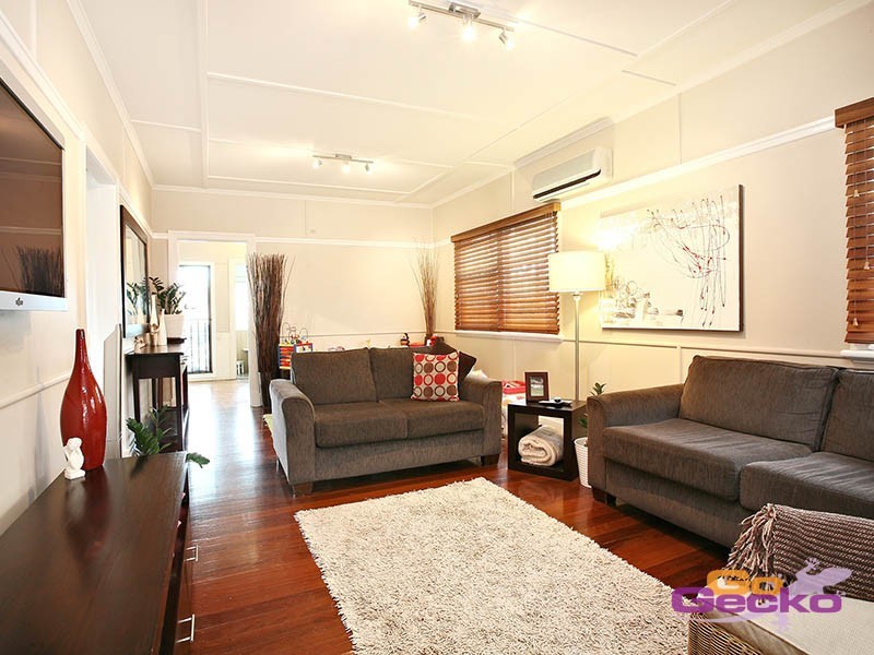 9 Fork Street, Coorparoo QLD 4151