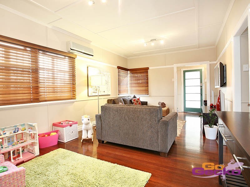 9 Fork Street, Coorparoo QLD 4151