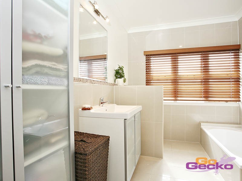 9 Fork Street, Coorparoo QLD 4151