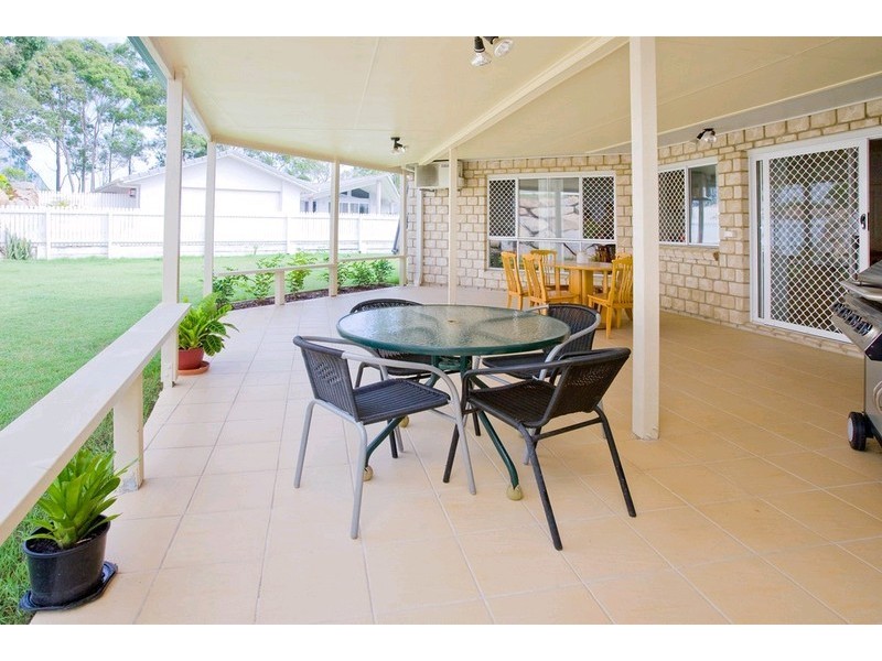 4 Brossard Court, Mansfield QLD 4122
