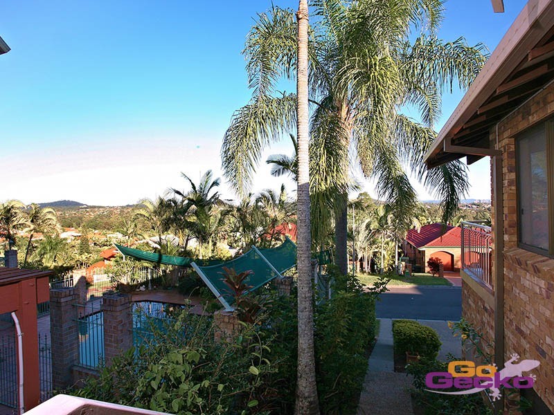 108 Kilmorey Street, Carindale QLD 4152