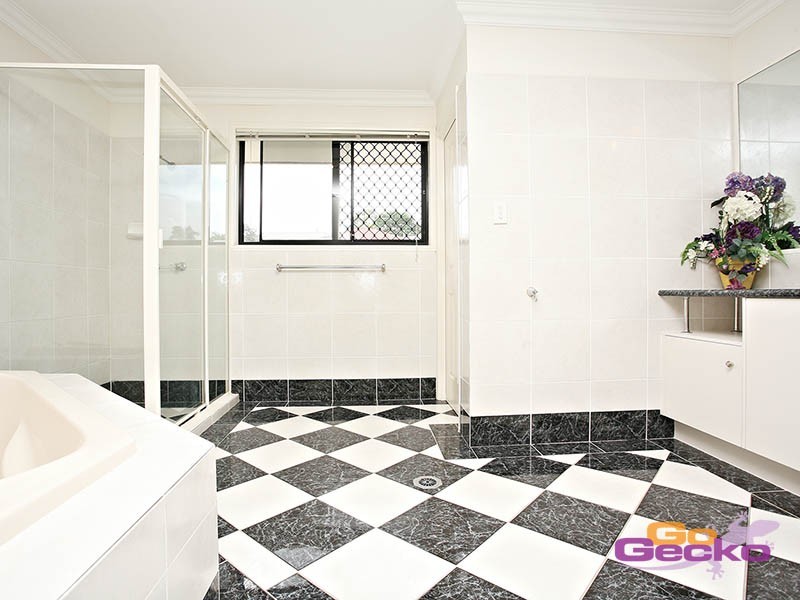 14 Conda Place, Carindale QLD 4152