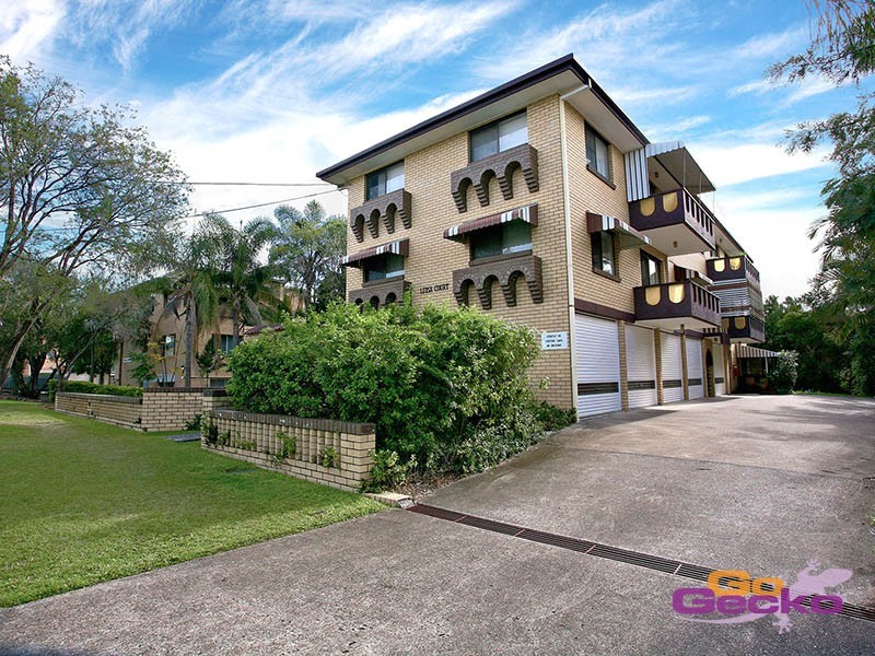 2/28 Weston Street, Coorparoo QLD 4151