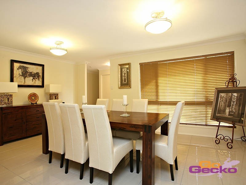 26 Donnington Street, Carindale QLD 4152