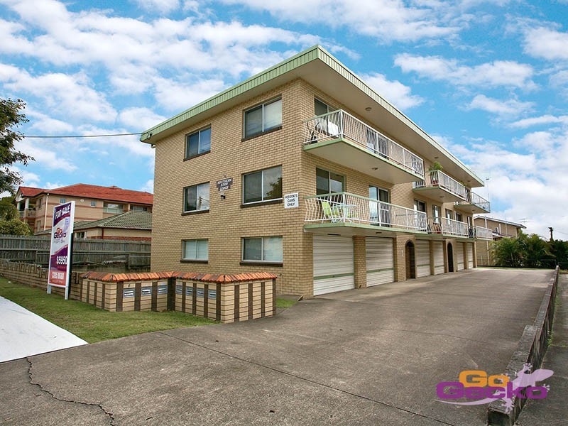 1/56 Kitchener Street, Coorparoo QLD 4151