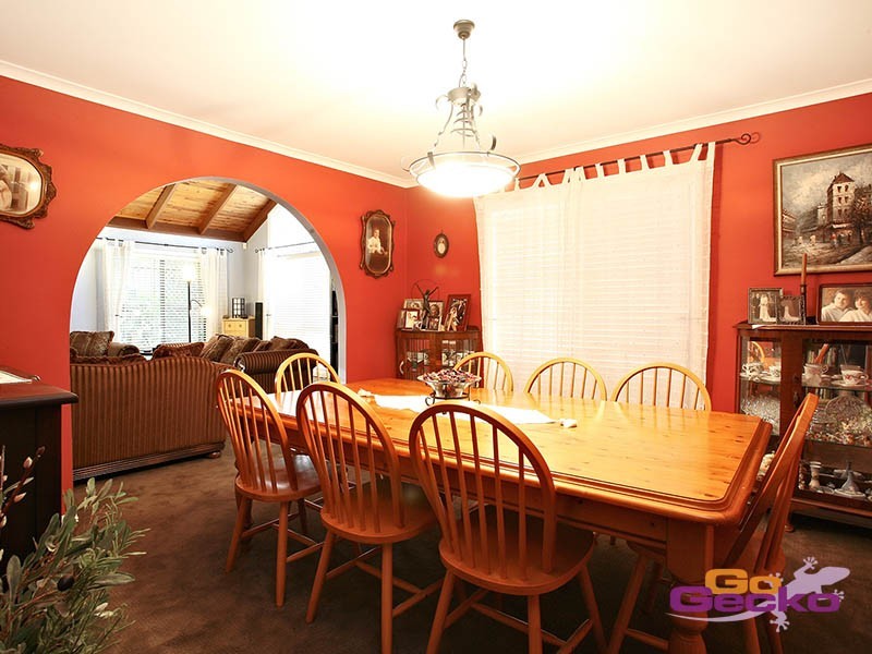 395 Winstanley Street, Carindale QLD 4152