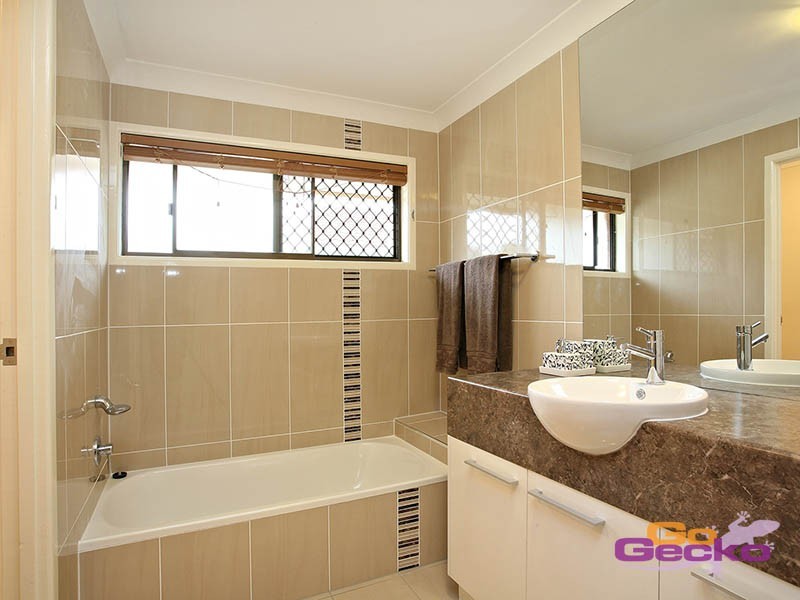 26 Donnington Street, Carindale QLD 4152