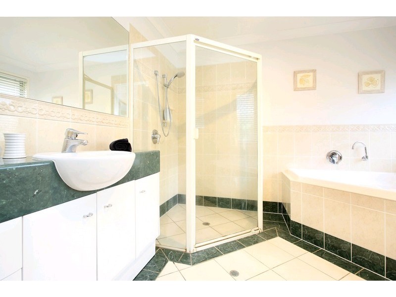 50 Kenilworth Place, Carindale QLD 4152