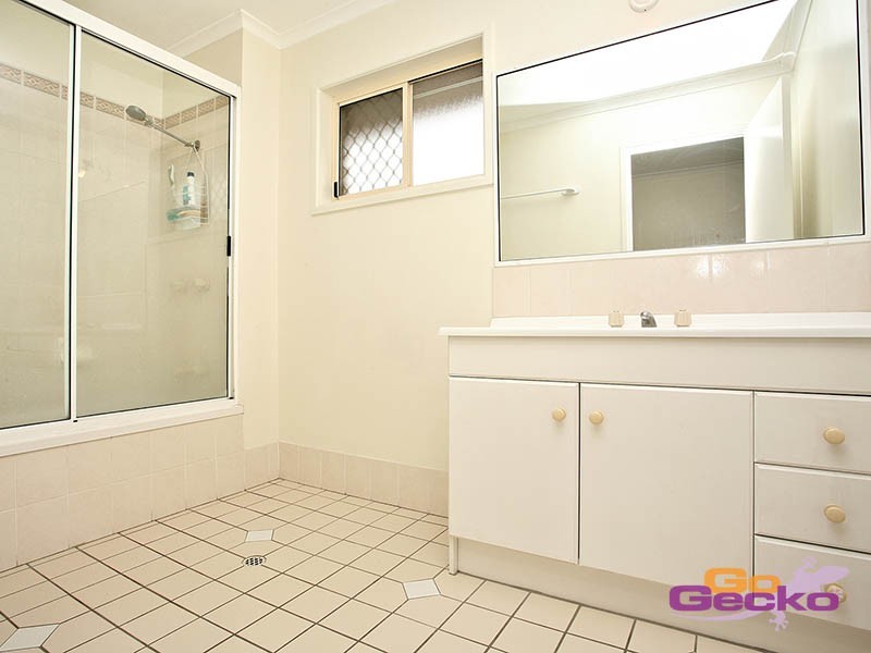 18/116 Meadowlands Road, Carina QLD 4152