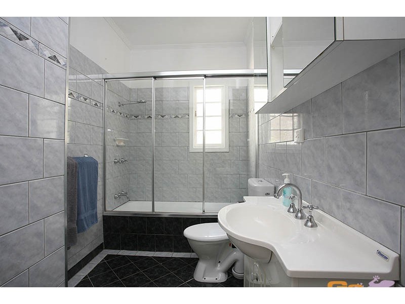 549 Cavendish Road, Coorparoo QLD 4151