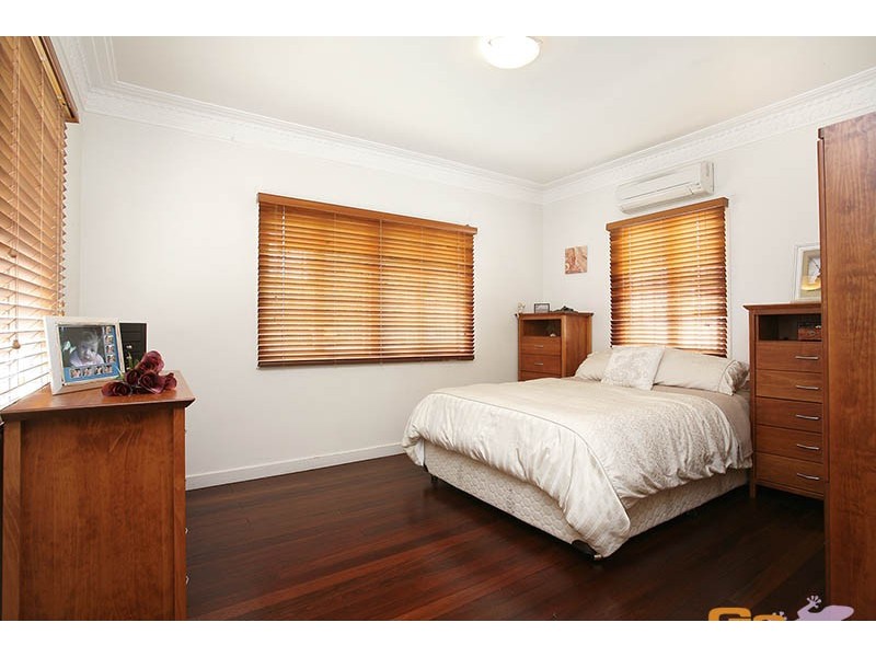 549 Cavendish Road, Coorparoo QLD 4151