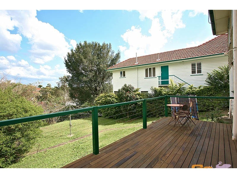 549 Cavendish Road, Coorparoo QLD 4151