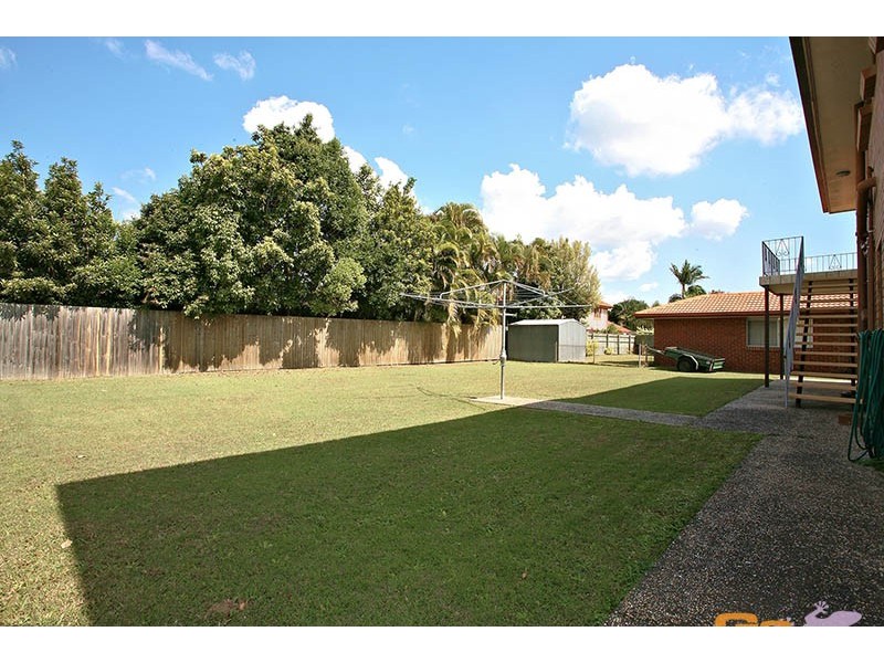 71 Meadowlands Road, Carindale QLD 4152