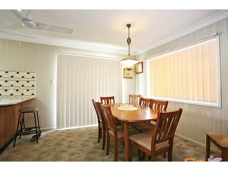 71 Meadowlands Road, Carindale QLD 4152