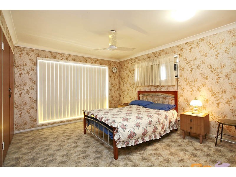 71 Meadowlands Road, Carindale QLD 4152