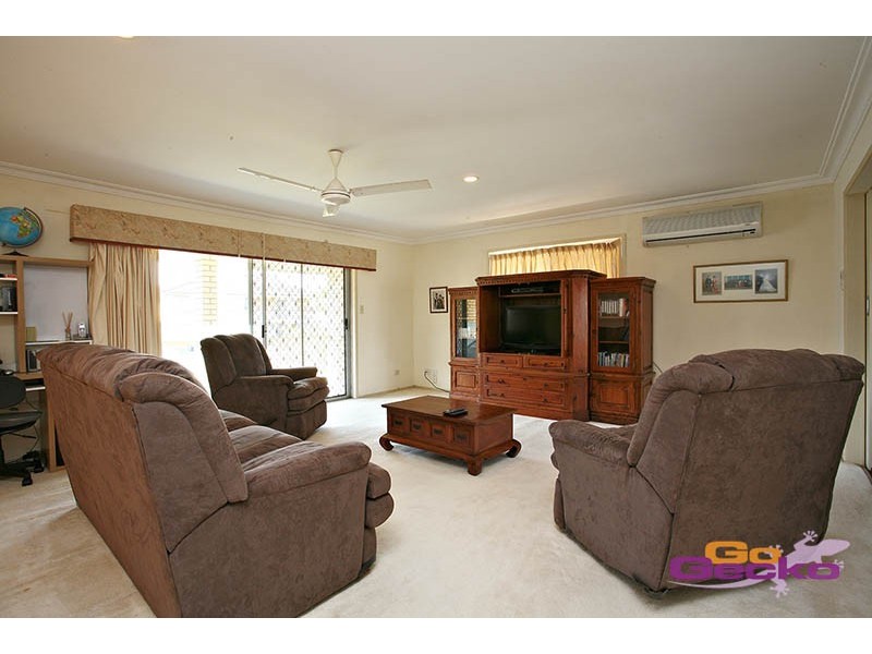 13 Morialta Street, Mansfield QLD 4122