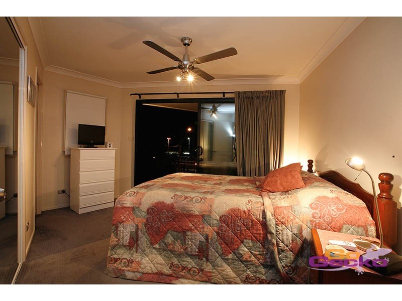 22/13 Vectis Street, Norman Park QLD 4170