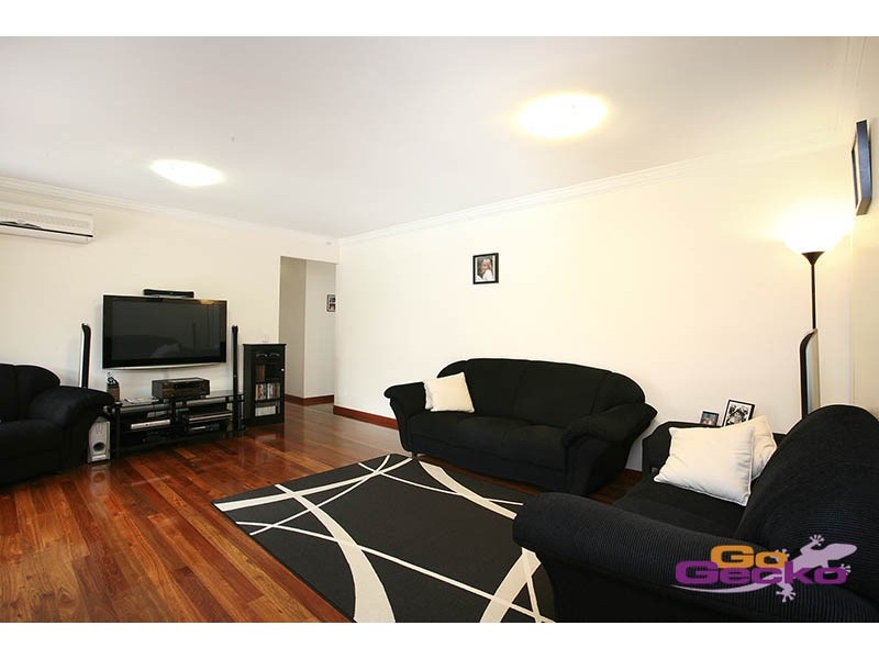 31 Kirra Place, Carindale QLD 4152