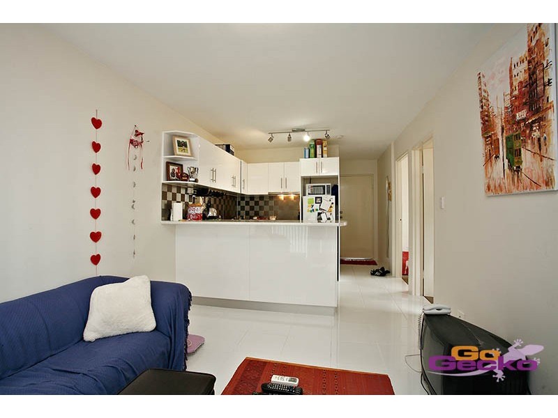 1/29 Lilly Street, Greenslopes QLD 4120