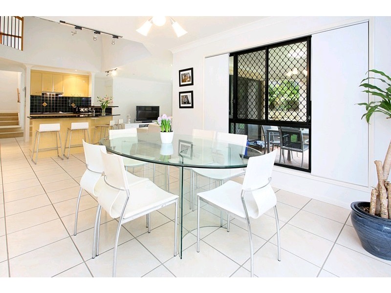 50 Kenilworth Place, Carindale QLD 4152