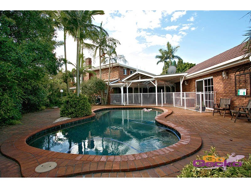 16 Kuhler Court, Carindale QLD 4152