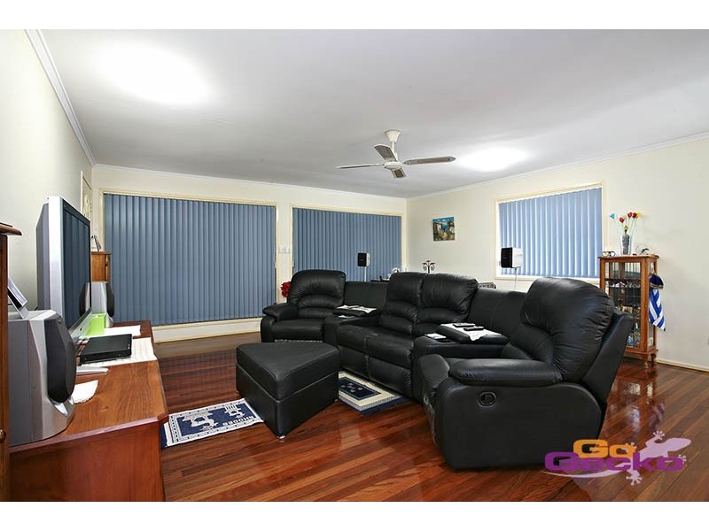 16 Stanton Road, Tingalpa QLD 4173