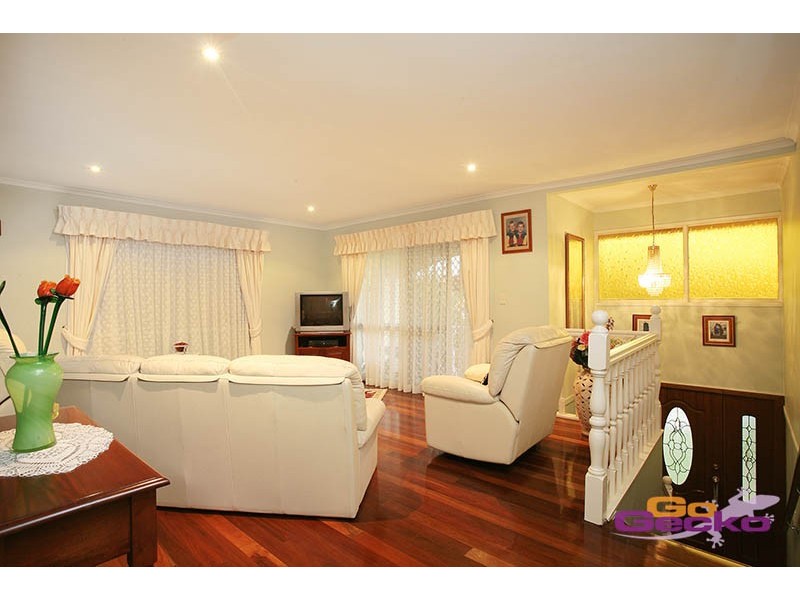 5 Eynsford Street, Carindale QLD 4152