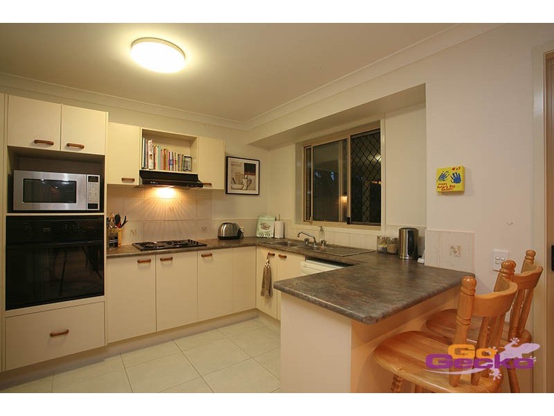 12 Bloomfield Place, Carina QLD 4152