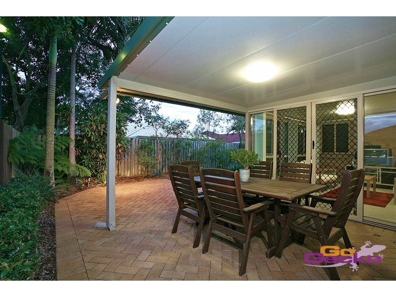 12 Bloomfield Place, Carina QLD 4152