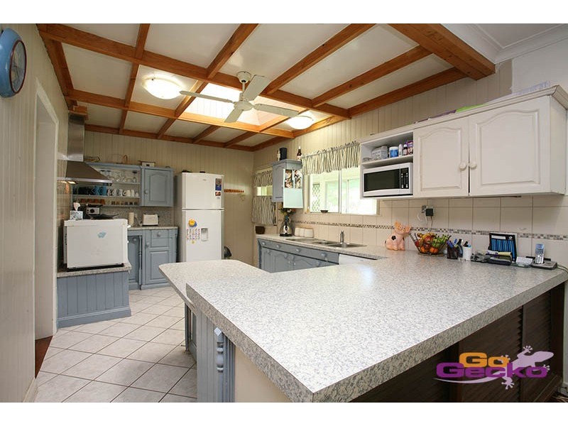 34 Waratah Avenue, Carina QLD 4152