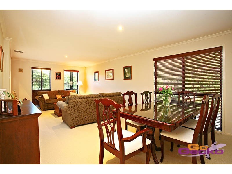 7 Kirra Place, Carindale QLD 4152