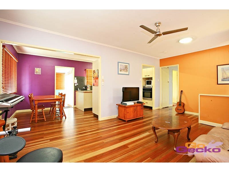 32 Luprena Street, Mansfield QLD 4122