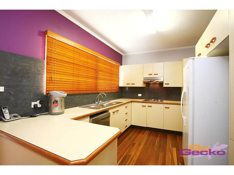 32 Luprena Street, Mansfield QLD 4122