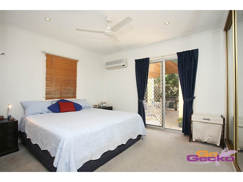 8 Meteor Street, Coorparoo QLD 4151