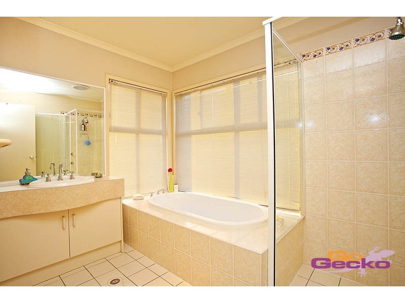 7 Kirra Place, Carindale QLD 4152