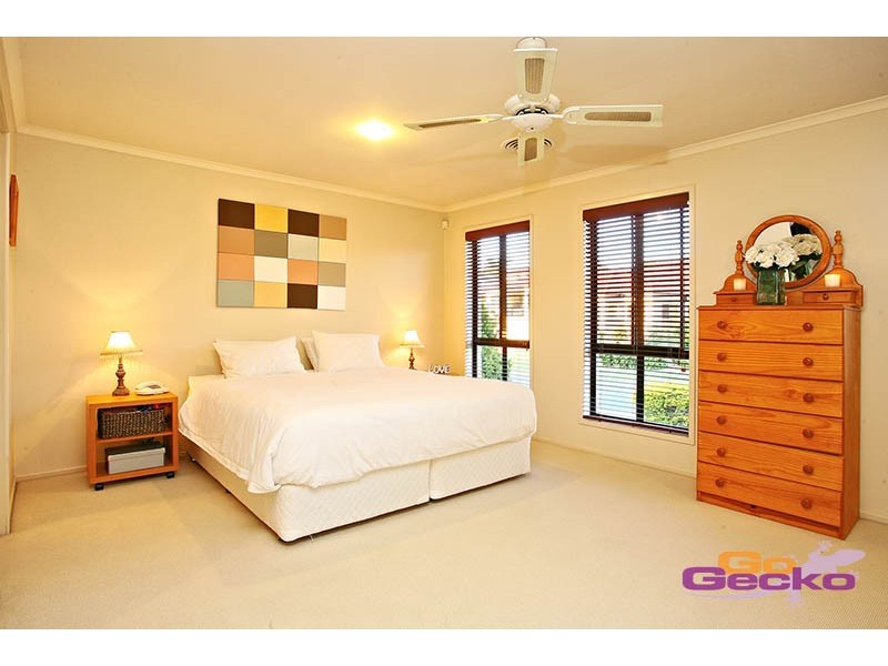 7 Kirra Place, Carindale QLD 4152