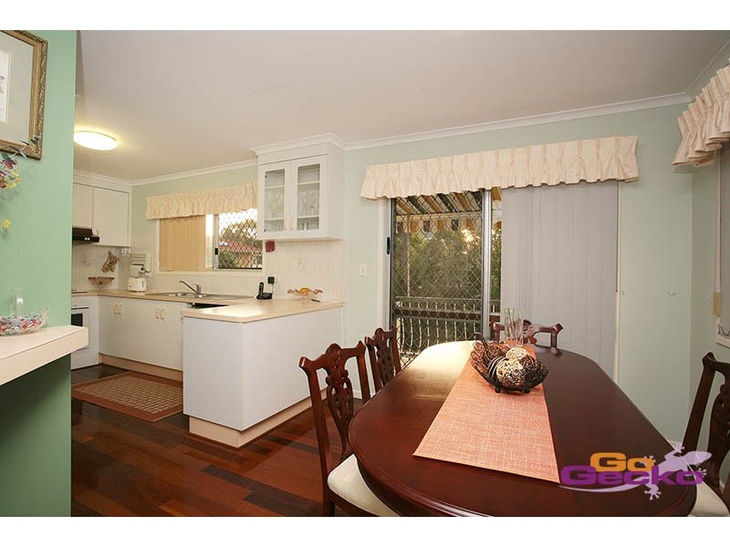 5 Eynsford Street, Carindale QLD 4152