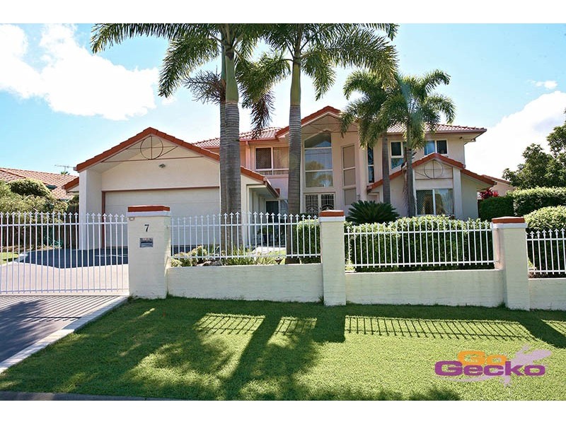 7 Newbury Place, Carindale QLD 4152