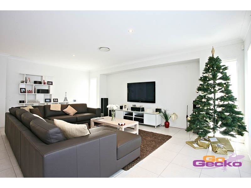 23 Taylor Place, Mackenzie QLD 4156