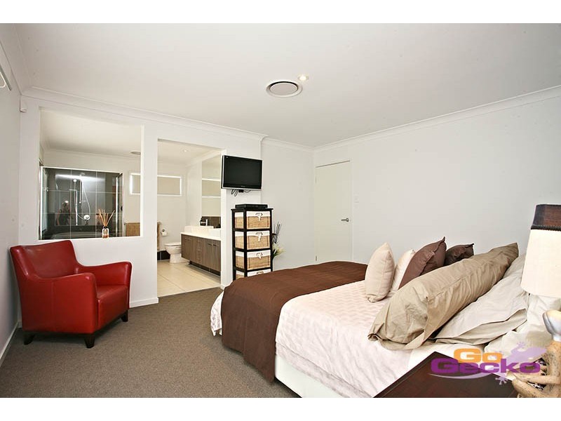 23 Taylor Place, Mackenzie QLD 4156