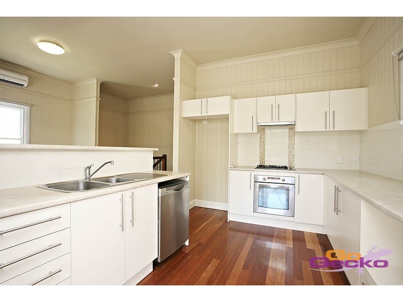 27 Geera Street, Coorparoo QLD 4151