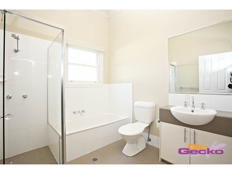 27 Geera Street, Coorparoo QLD 4151