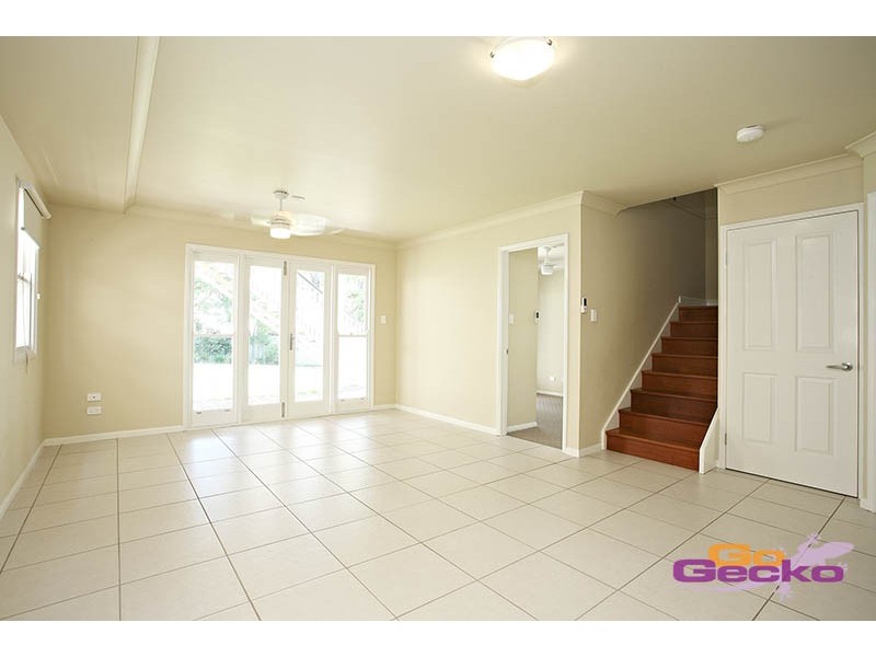 27 Geera Street, Coorparoo QLD 4151