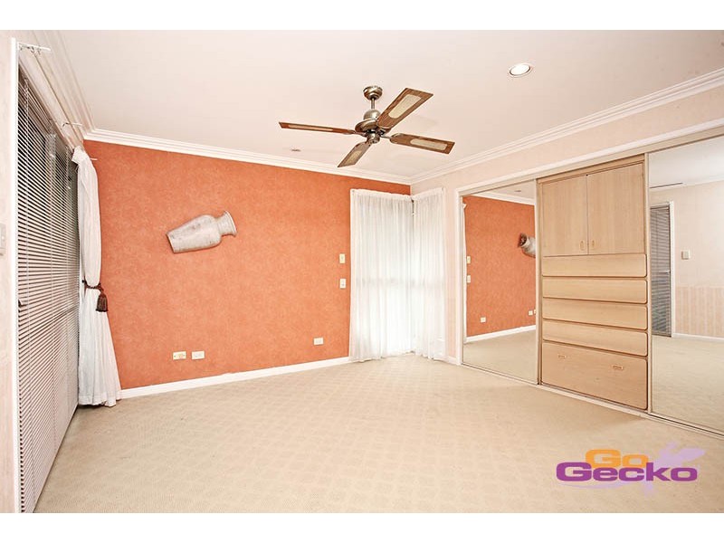 53 Almavale Street, Carindale QLD 4152