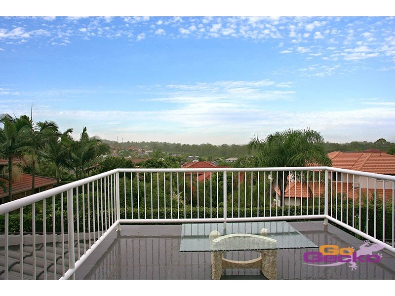 122 Cribb Road, Carindale QLD 4152