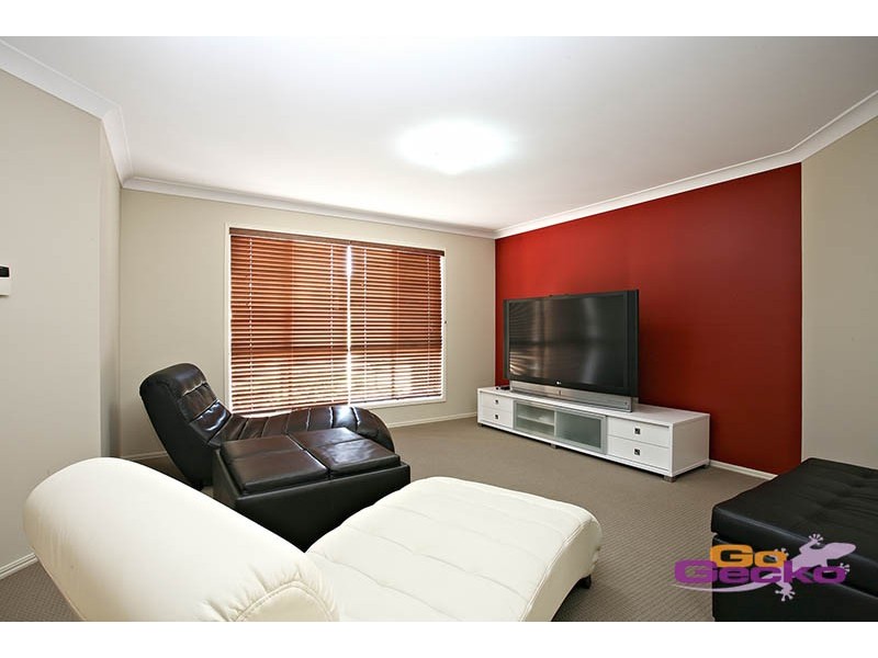 10 Vivaldi Place, Mackenzie QLD 4156